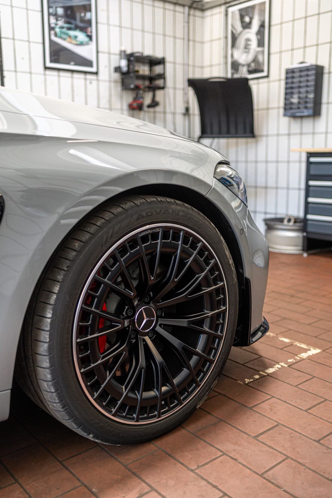 Mercedes-AMG Rad und Reifen in der Werkstatt von Autoservice BEK Krefeld